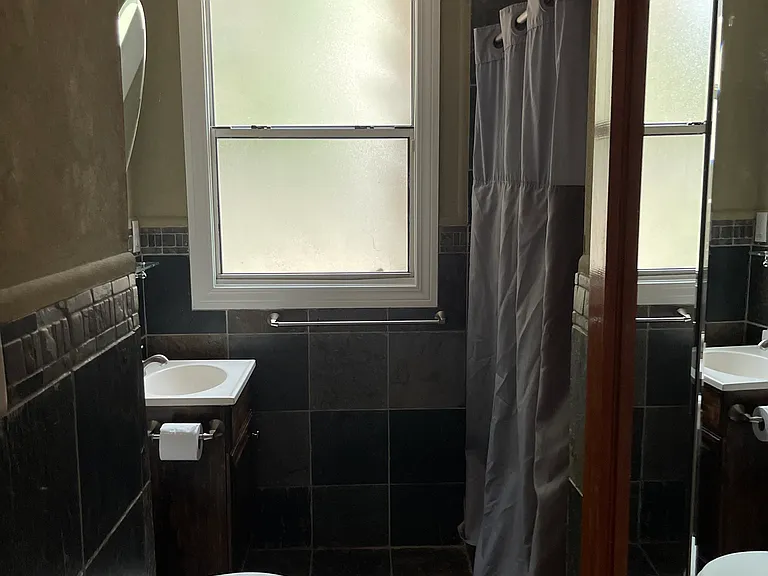 1718 E Cervantes St — Photo 12
