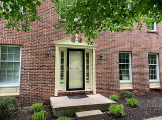 22 E Periwinkle Ln, Newark, DE 19711