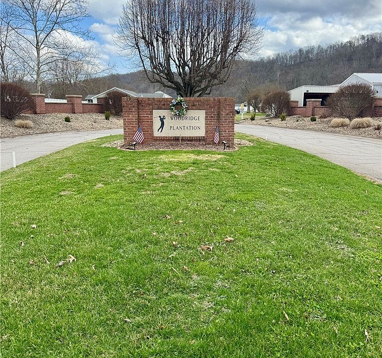1st image of Woodridge Dr