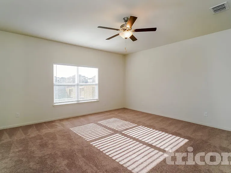 10918 Chatham Ct — Photo 9