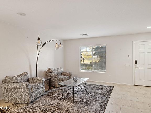 5th image of 43459 W MARICOPA Avenue
