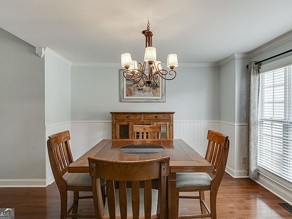 5th image of 646 Forest Pine Dr