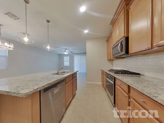 5th image of 13283 N 144th Ln