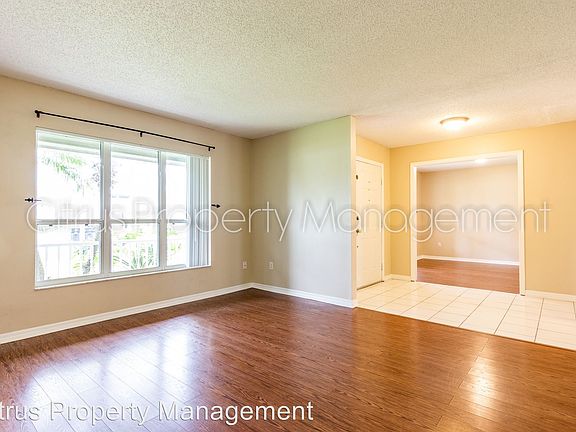 5th image of 933 Gran Paseo Dr