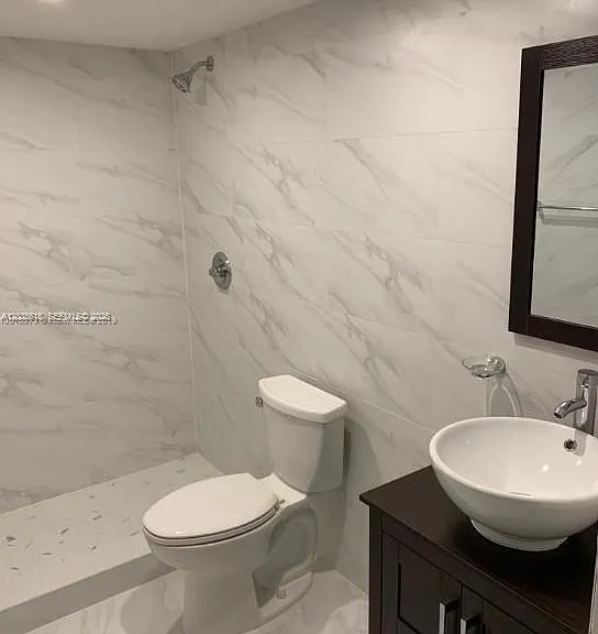 6175 NW 186th St #305 — Photo 2