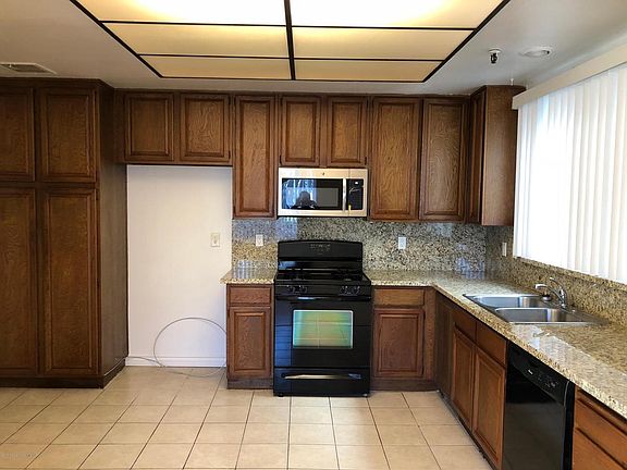 3rd image of 4511 Coldwater Canyon Ave APT 1