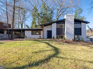 3225 Dogwood Dr, East Pt, GA 30344