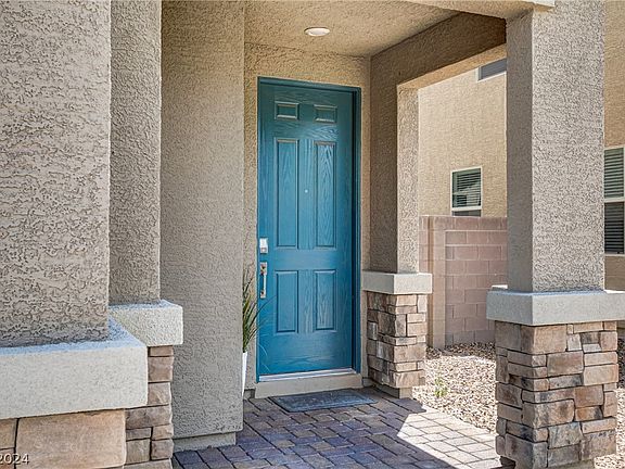 3rd image of 2724 Aldine Ct