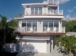 2905 Avenue E, Holmes Beach, FL 34217