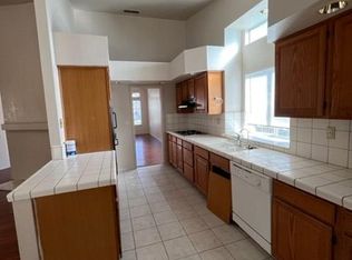 3 Keeling Ct, Sacramento, CA 95823