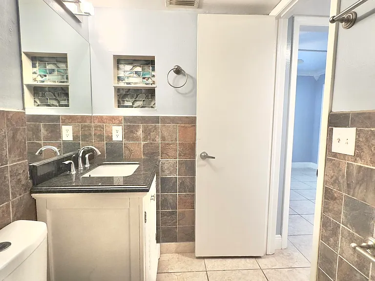 164 San Paulo Ct #5 — Photo 16