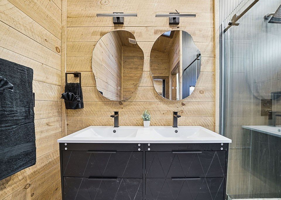 22nd image of this home