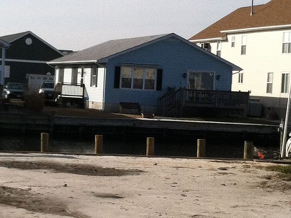2nd image of 38777 Cleveland Ave