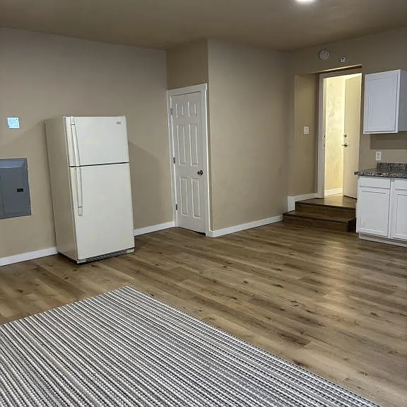 4268 Barbara Way NE — Photo 6