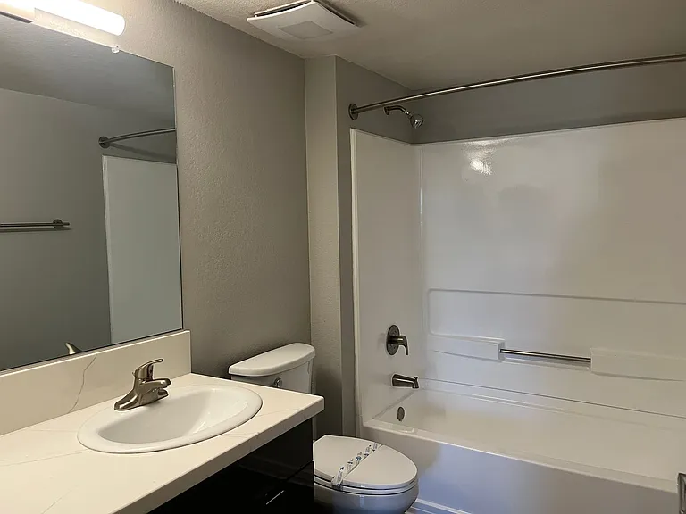 Corona Pointe Resort — Photo 196