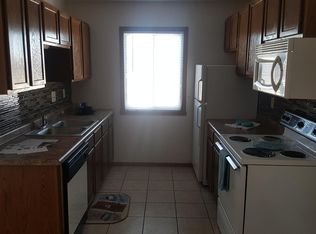 1415 34th St S APT 301, Fargo, ND 58103