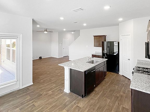5th image of 112 Skipping Stone Ln