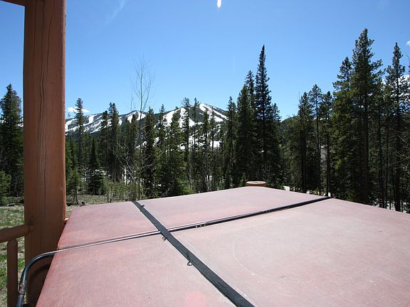 4th image of 207 ANTLER WAY