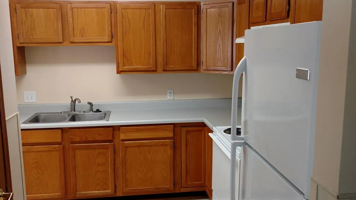 2 bed, 880 sqft, $600 — Photo 4