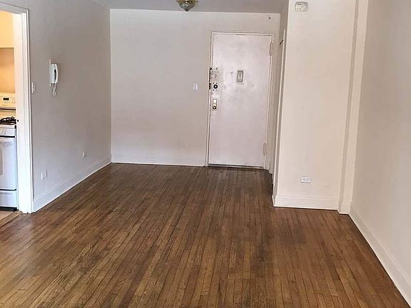 3rd image of 8645 St James Ave APT 4A