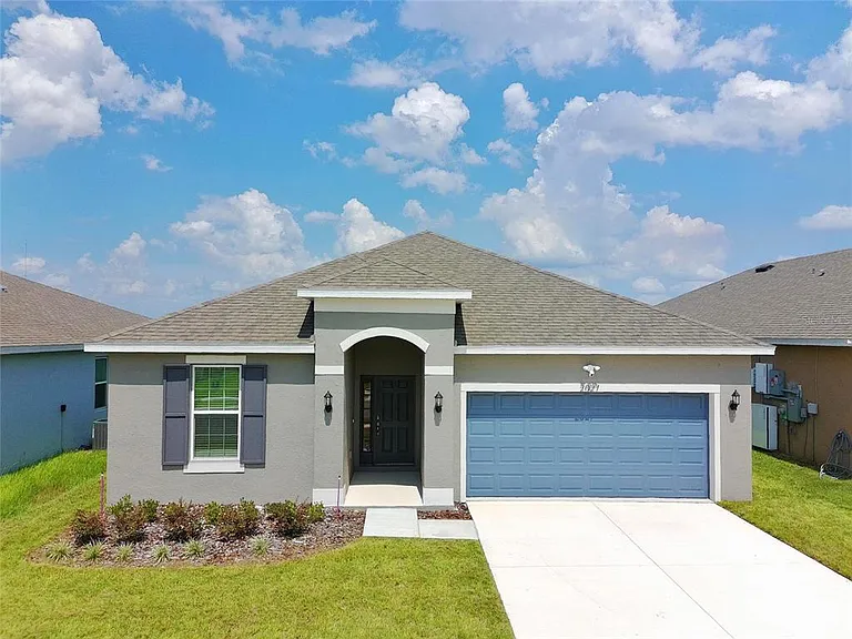 2027 Firethorn Loop — Photo 1