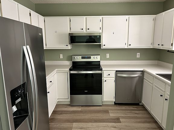 unfurnished kitchen