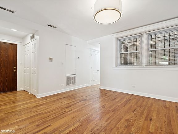 5th image of 3003 W Logan Blvd #G