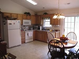 4th image of 3374 Village Court Ln NE