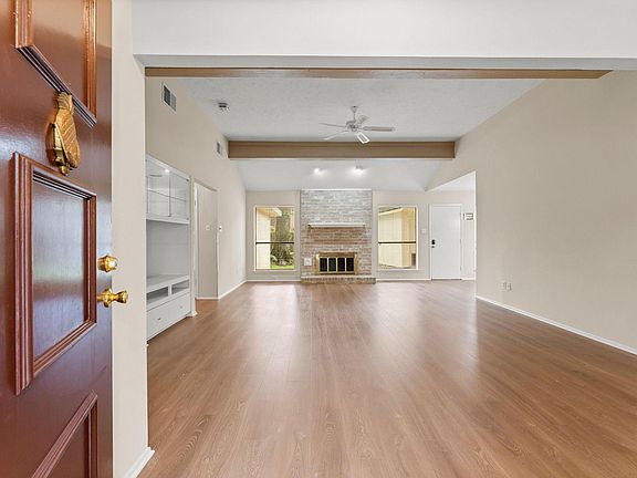 4th image of 3706 Hill Springs Dr