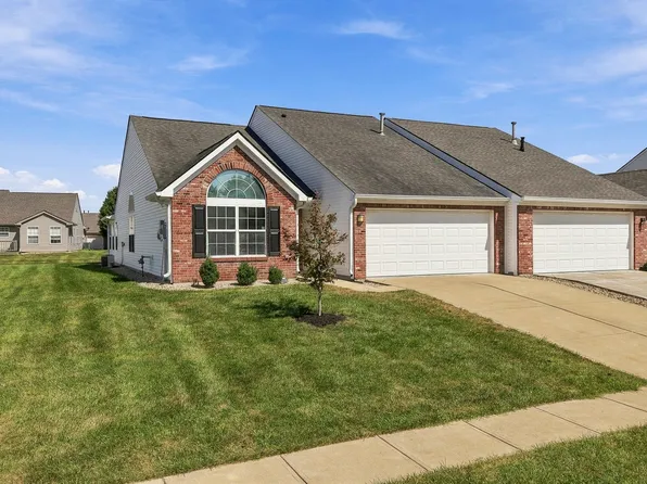 1170 Creek Bend Dr, Greenwood, IN 46143