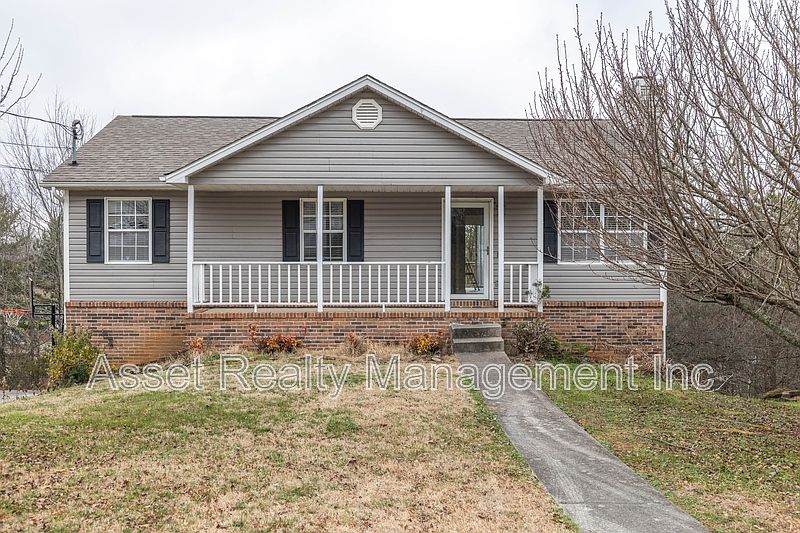 1st image of 4756 Brierley Dr NW