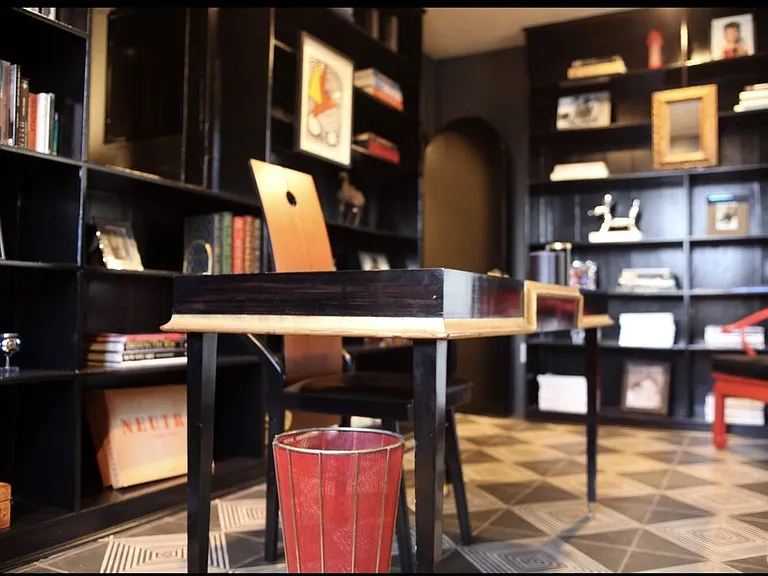 3351 N Knoll Dr — Photo 29
