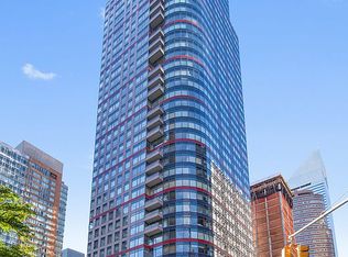 250 E 54th St APT 8E, New York, NY 10022