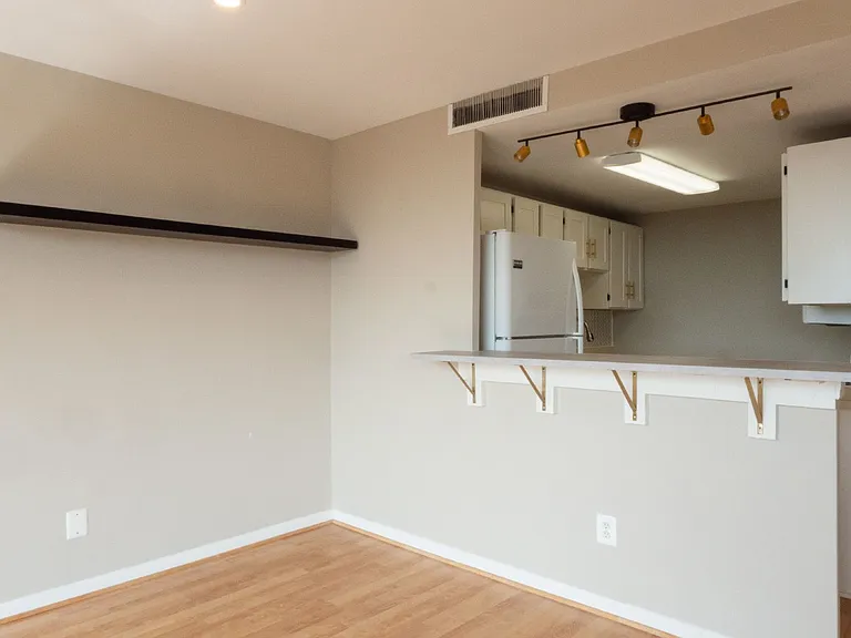 4600 Duke St #700 — Photo 6