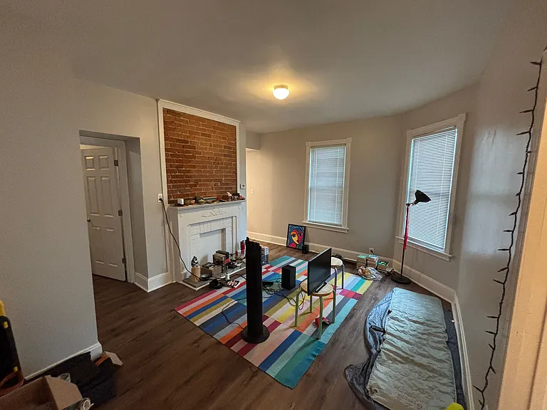 2411 Norwood Ave #1 — Photo 4