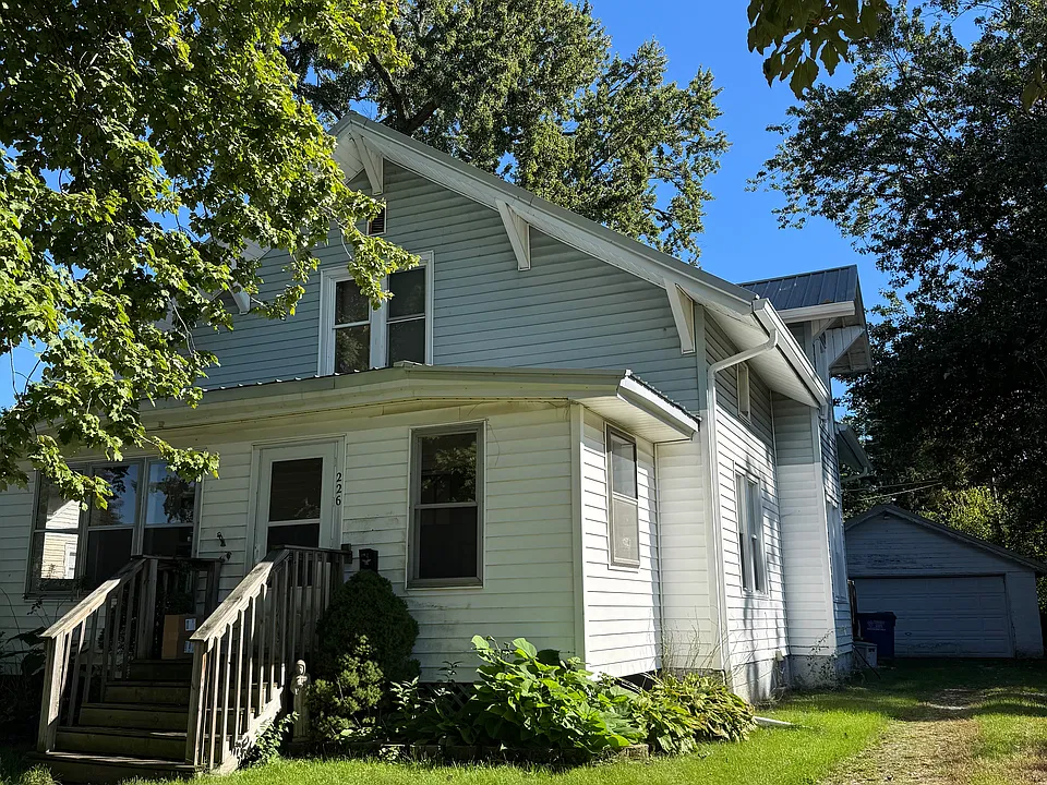 226 Planett St #1