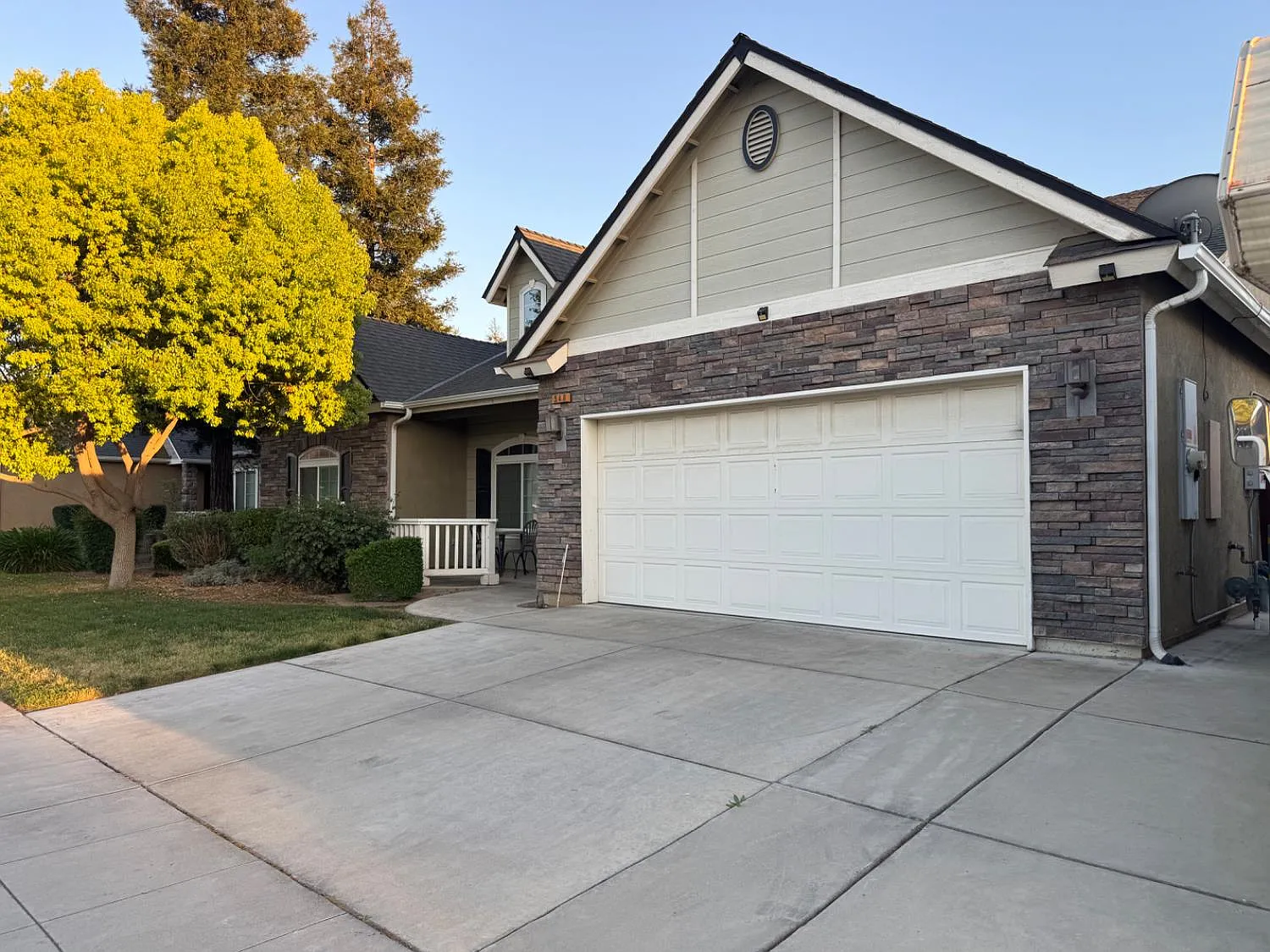 548 W Serena Ave photo 1