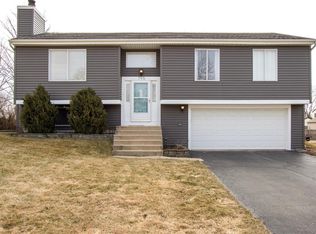 795 Orchid Ln, Bartlett, IL 60103