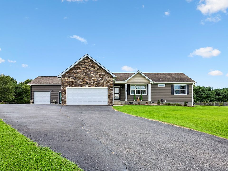 1st image of 2028 Mason Ln