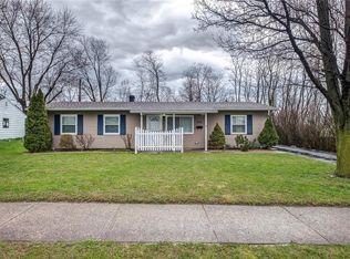 818 Cliffside Dr, New Carlisle, OH 45344