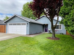 2661 Cummings Ln, Medford, OR 97501