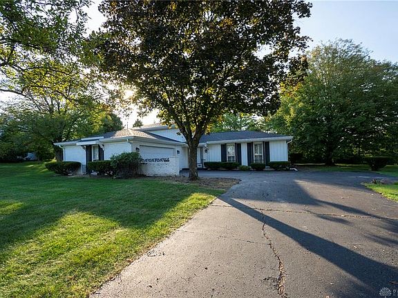 2nd image of 1804 N Breiel Blvd