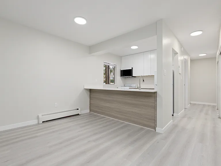1777 Frances St — Photo 3