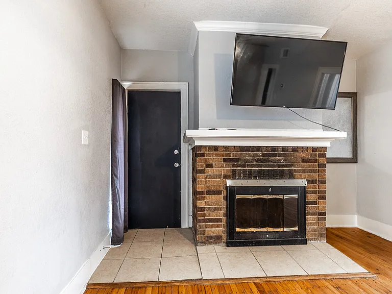 723 E Euclid Ave — Photo 10