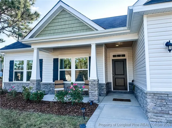 1245 Whitney Dr, Aberdeen, NC 28315