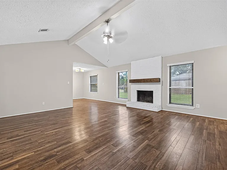5346 King Richard Dr — Photo 4