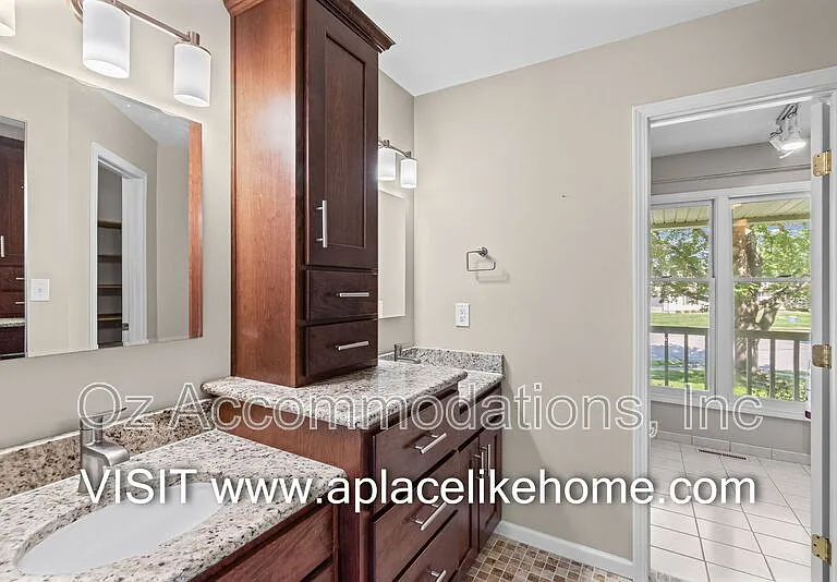1140 SW Huntington Dr — Photo 17