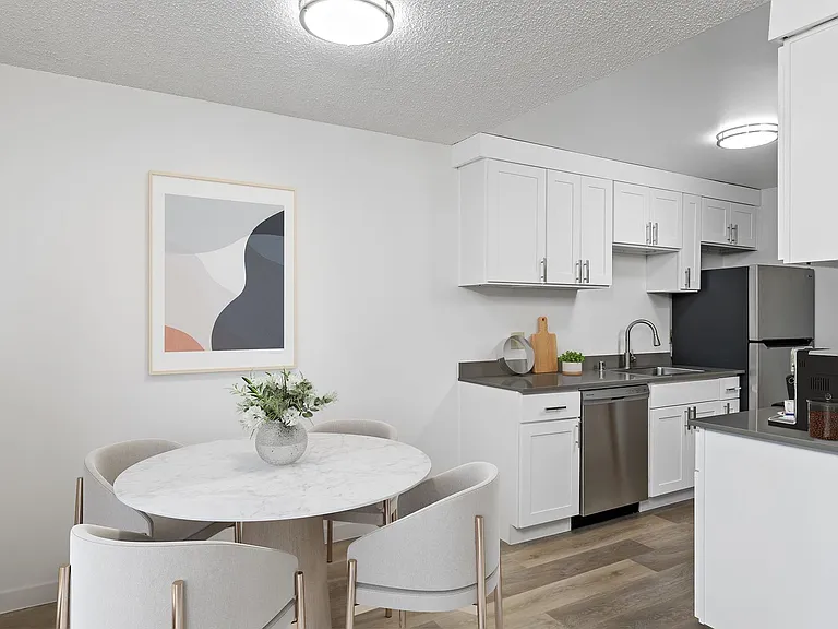 Azure Apartments — Photo 21