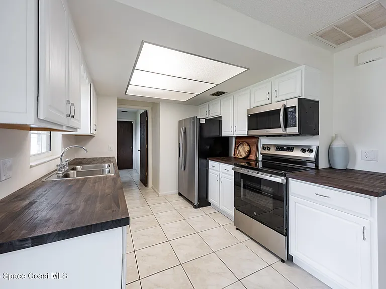 317 Fernandina St NW — Photo 9