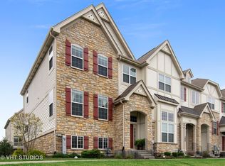 298 Bennett Dr, Carol Stream, IL 60188